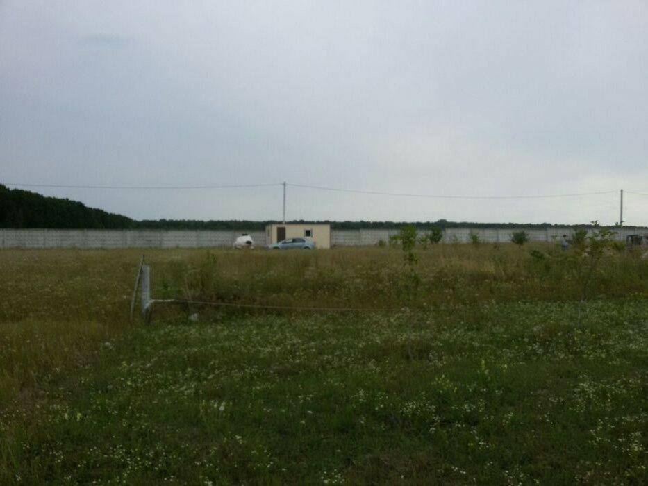Продам участок земли 24 км от Киева