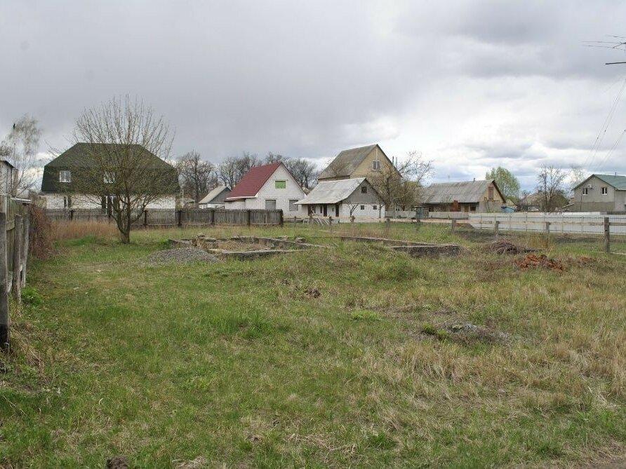 Продам земельный участок в пгт Клавдиево