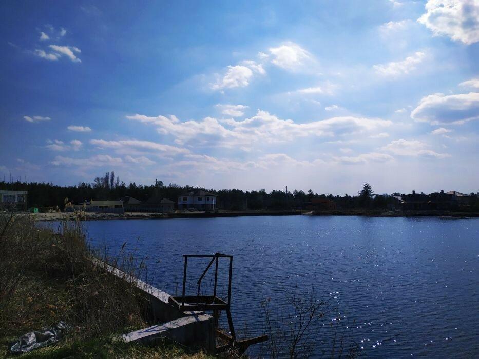 Участок Обуховка ( Кировское) на берегу реки