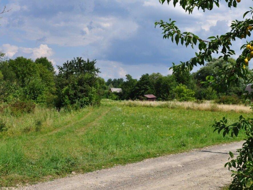 Продам земельну ділянку 14 сотих Коломийський р-н (2 км до міста)