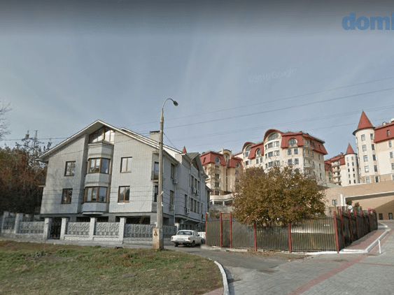Продам фасадный участок в самом центре Киева
