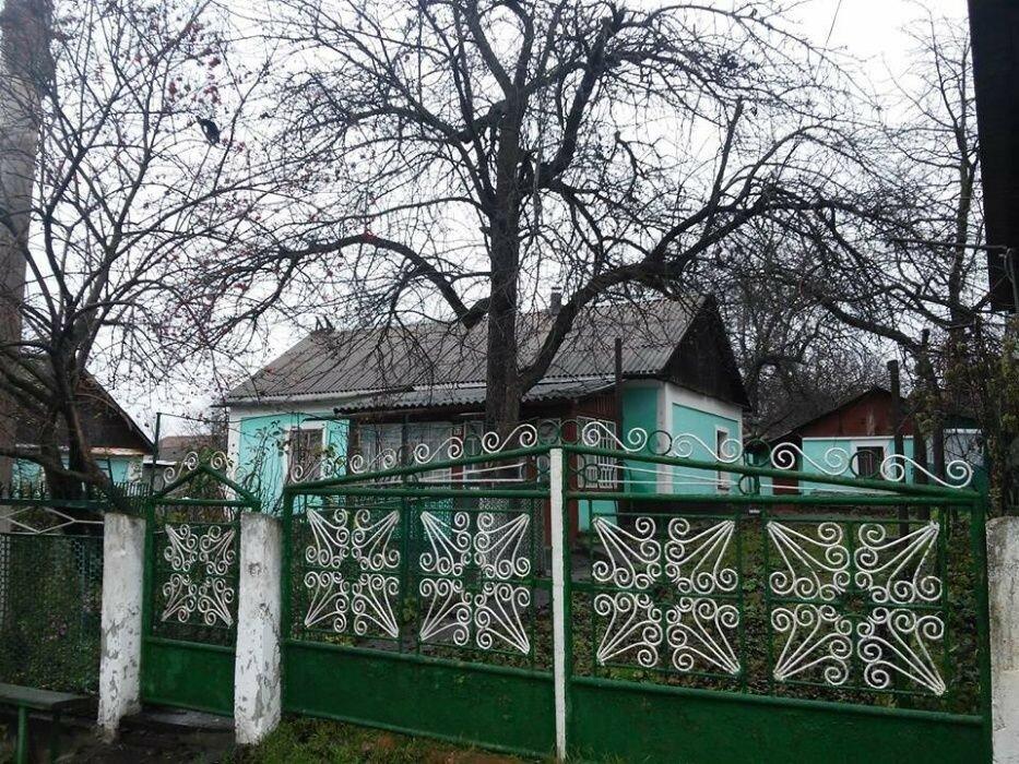 Продам земельну ділянку з будинком Білановка, р-н харчового коледжу