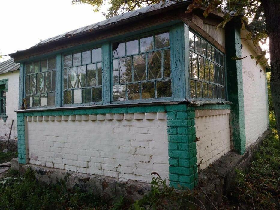 ТЕРМІНОВО: Продам будинок і землю навколо, 120 км від Києва