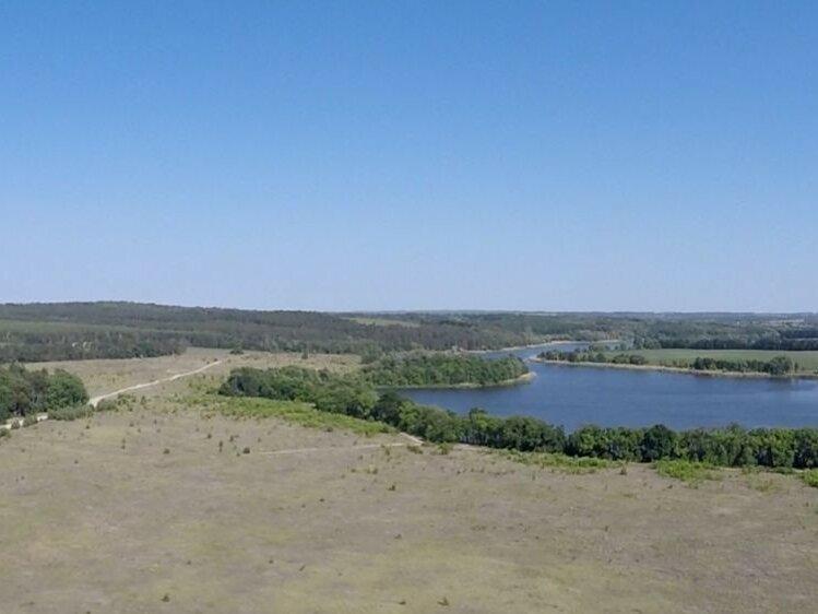 Продаж земельної ділянки рекреація 17 га. ліс і вода смт. Стеблів