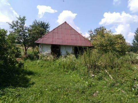 Продам будинок в селі Коритне Вижницькій район