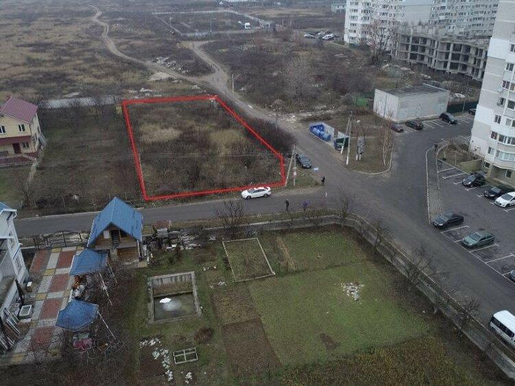 Продам угловой участок 12соток Святопетровское