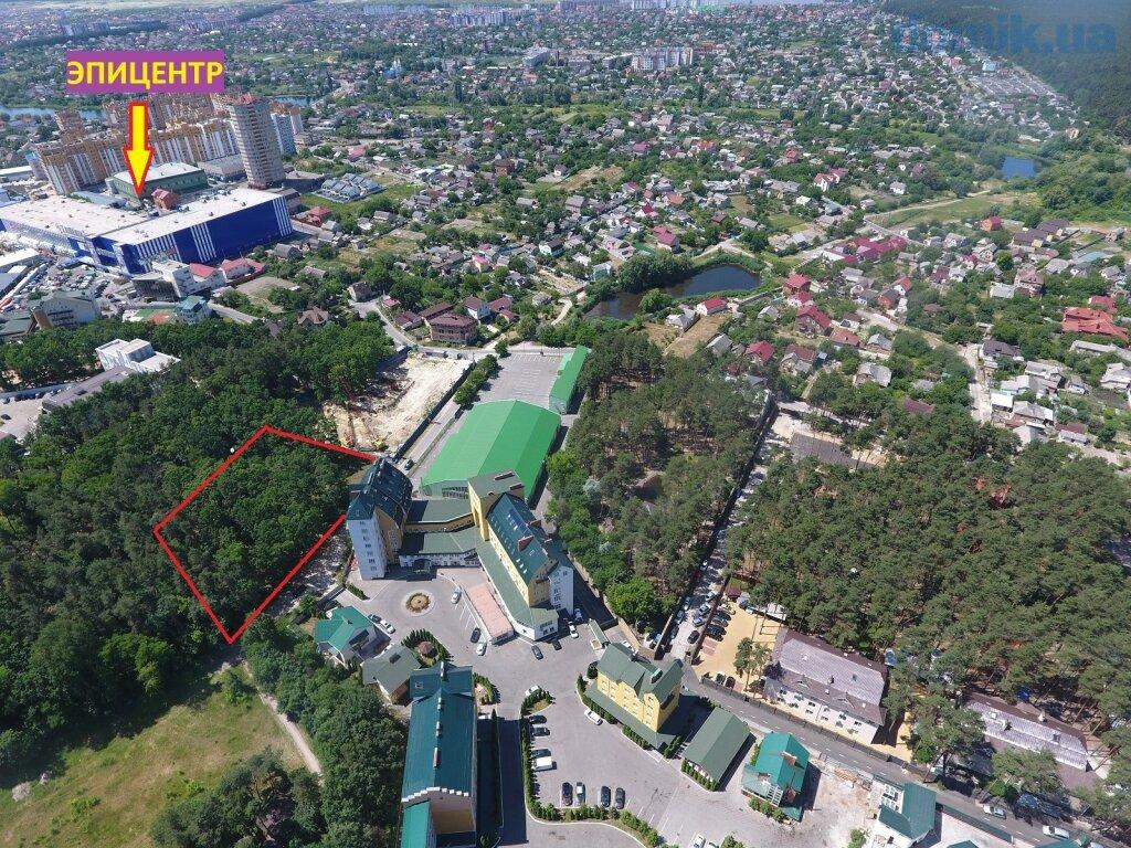 Киев, общественная застройка, напротив гостиницы Верховина