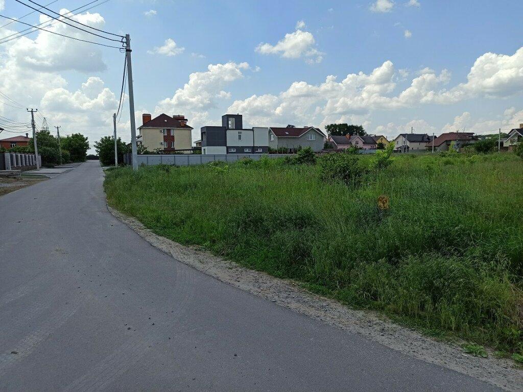 Продажа участка на новой застроенной улице в Крюковщине