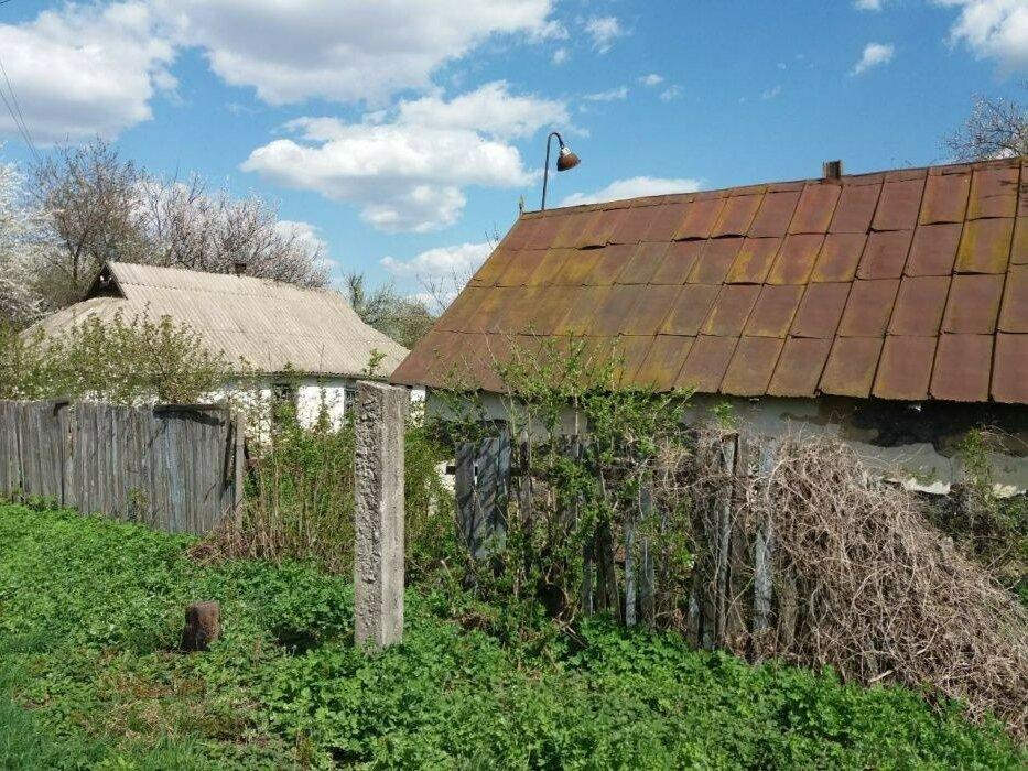 Продається земельна ділянка з будинком с.Соколівка Київська область.