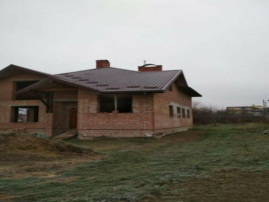 Незавершене будівництво в с.Рясне Руське 2 км до Львова