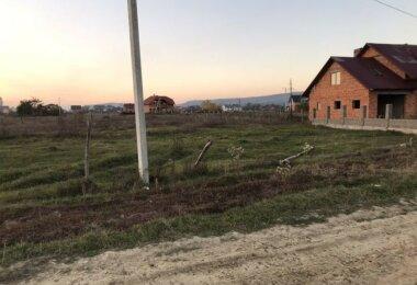 Продам земельну ділянку в селі Руське Поле