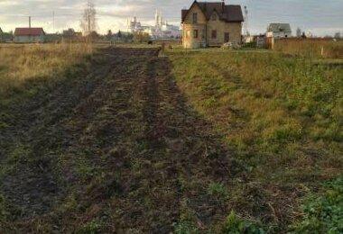 Продається земельна ділянка у місті Почаєві