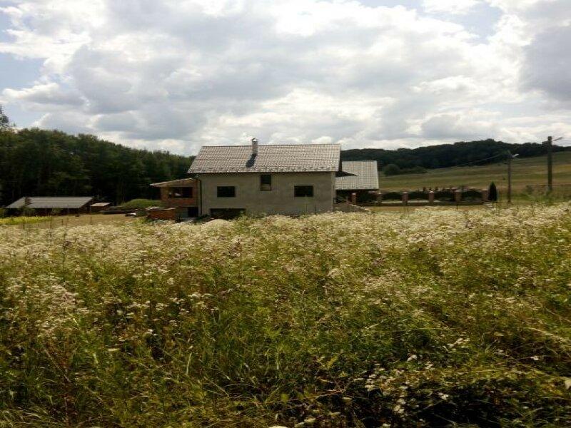 Продається земельна ділянка в селі Валя-Кузьмін
