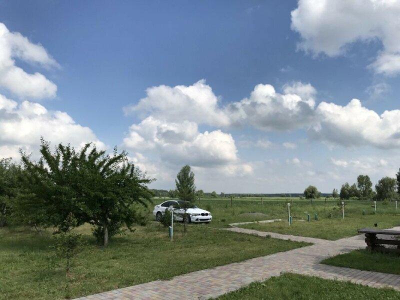 Продам землю с озером (3га и 5,5га) Барышевский р-н
