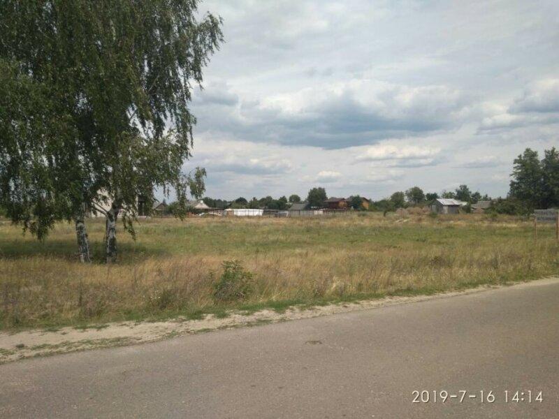 Продаю земельну ділянку під забудову в с. Мельники, Шацького району.