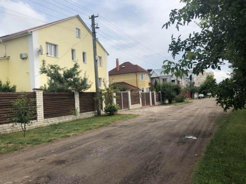 Земельный участок 9 соток с домом по улице Б.Гмыри в АлександровкеYV