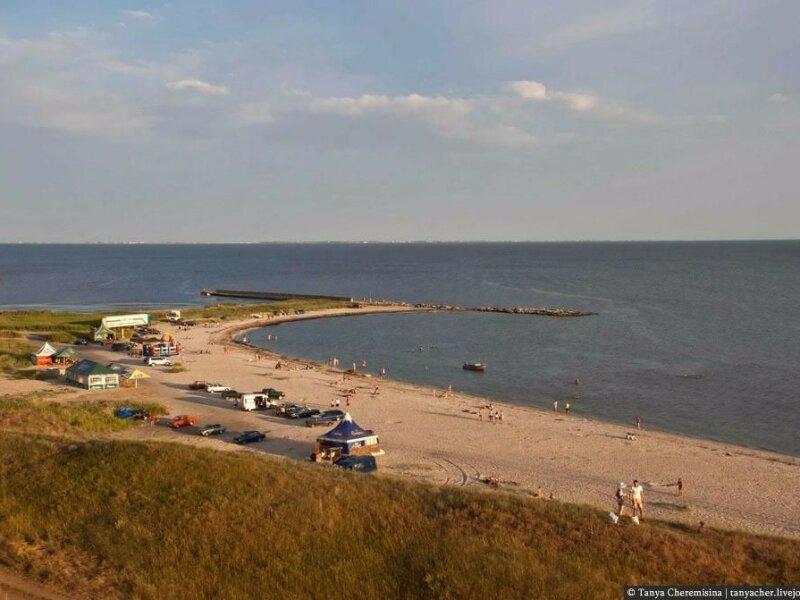 Продам два земельных участка на берегу моря в Бердянске.