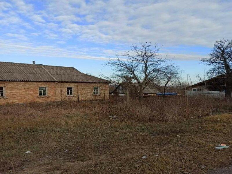 Продам 50 соток со старым домом в с Забучье 10км от Киева 75000уе